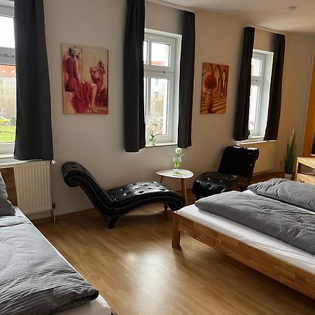Fewo "Franzi" 5 Personen, Zentrale Lage, Parkplatz Dessau-Rosslau Kültér fotó