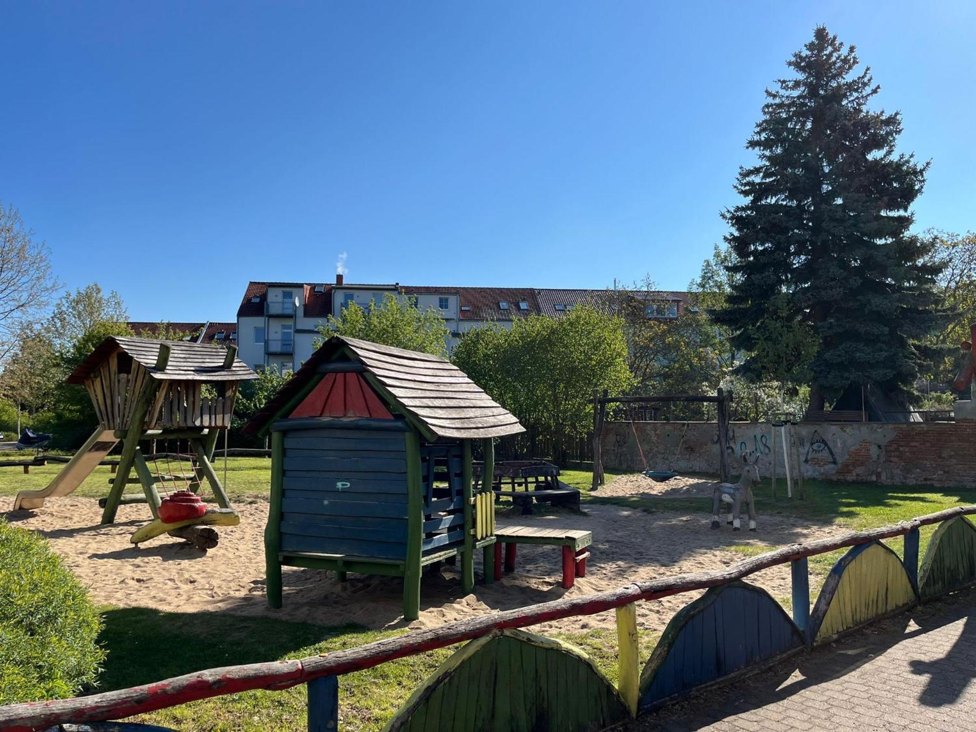 Fewo "Franzi" 5 Personen, Zentrale Lage, Parkplatz Dessau-Rosslau Kültér fotó